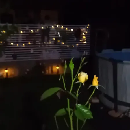 Rose For 4 Guests In Rose Δωμάτια σε οικογενειακή κατοικία *